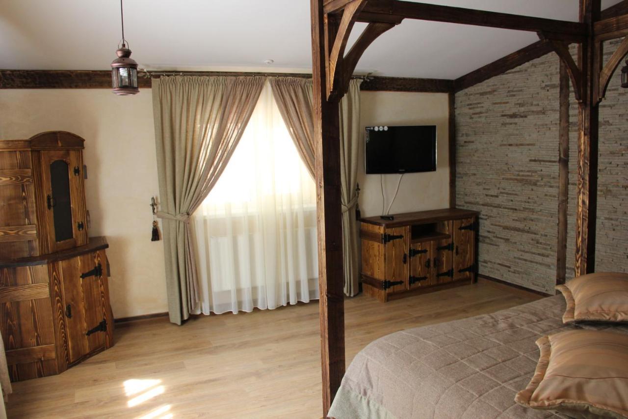 Mishyn-City Hotel Dobrovlyany Dış mekan fotoğraf