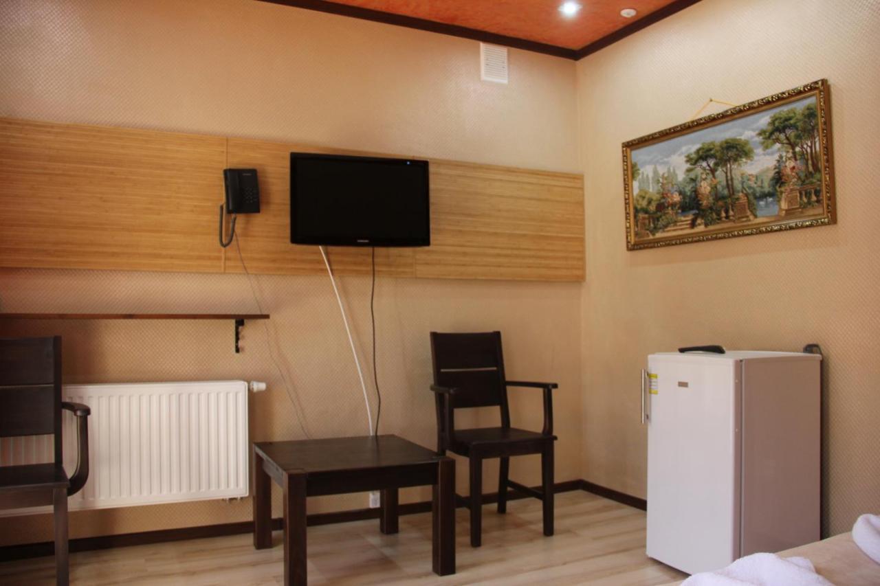 Mishyn-City Hotel Dobrovlyany Dış mekan fotoğraf