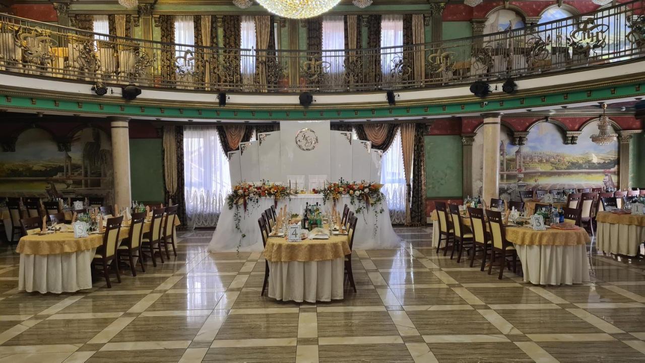 Mishyn-City Hotel Dobrovlyany Dış mekan fotoğraf