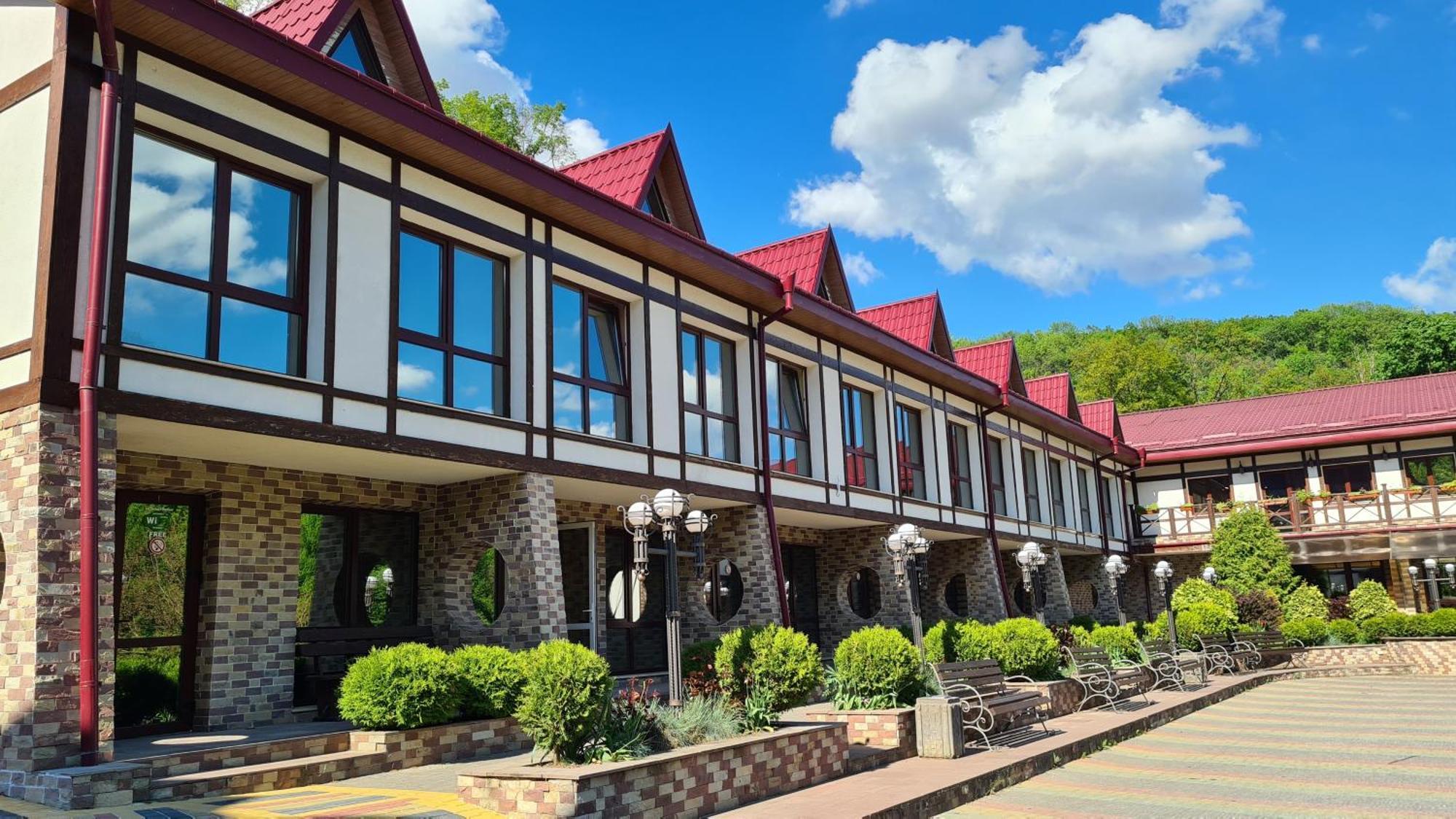Mishyn-City Hotel Dobrovlyany Dış mekan fotoğraf