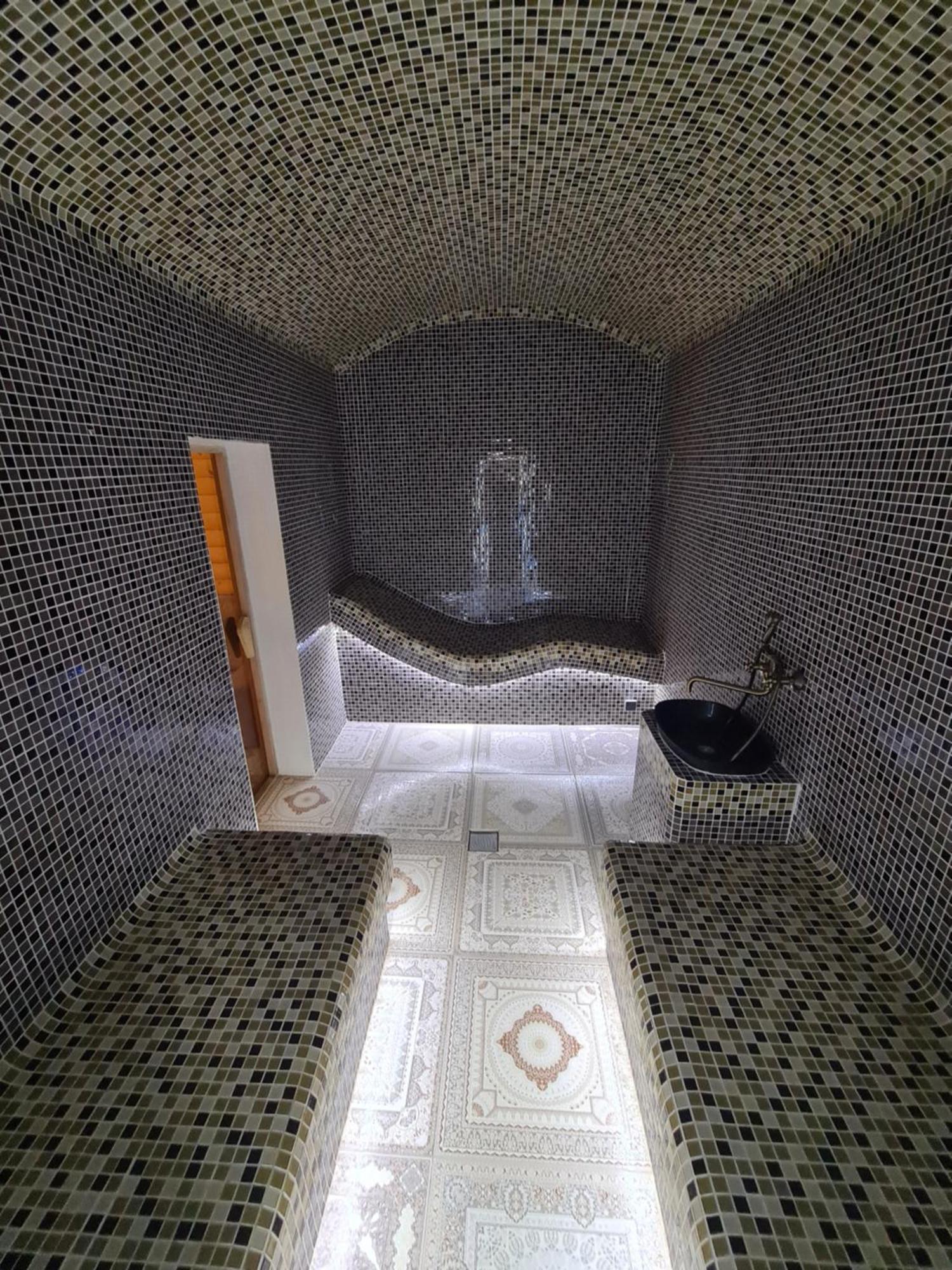 Mishyn-City Hotel Dobrovlyany Dış mekan fotoğraf