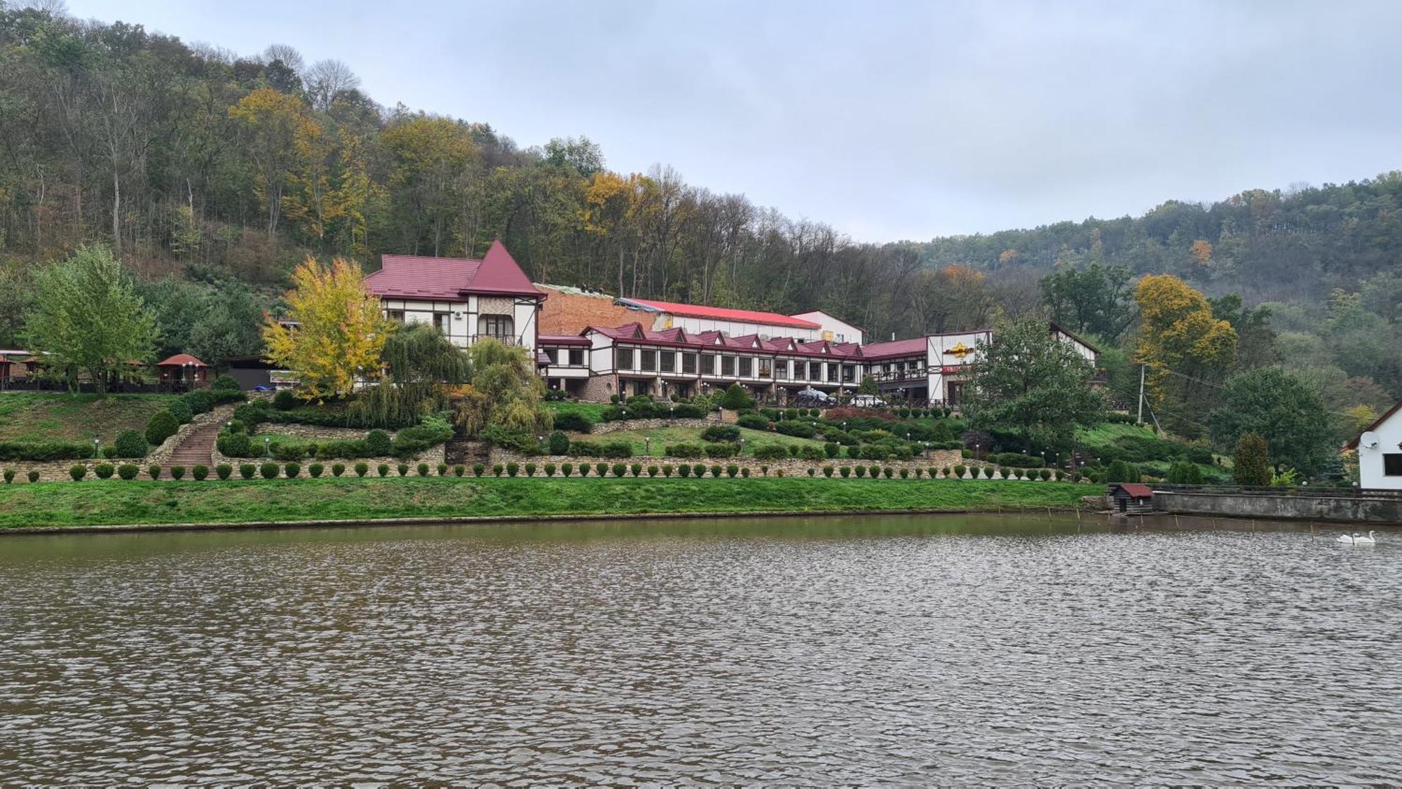 Mishyn-City Hotel Dobrovlyany Dış mekan fotoğraf